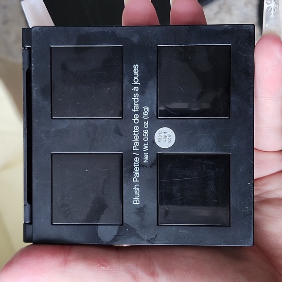 Elf blush palette - Picture 3 of 3